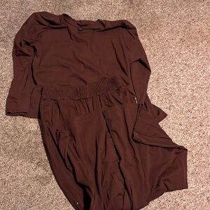 SHEIN Chocolate Lounge Set